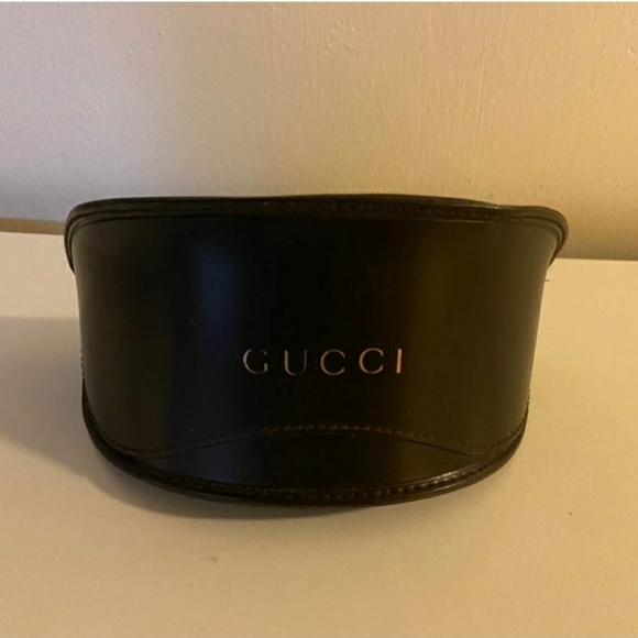 Sunglass - Picture 3 of 5